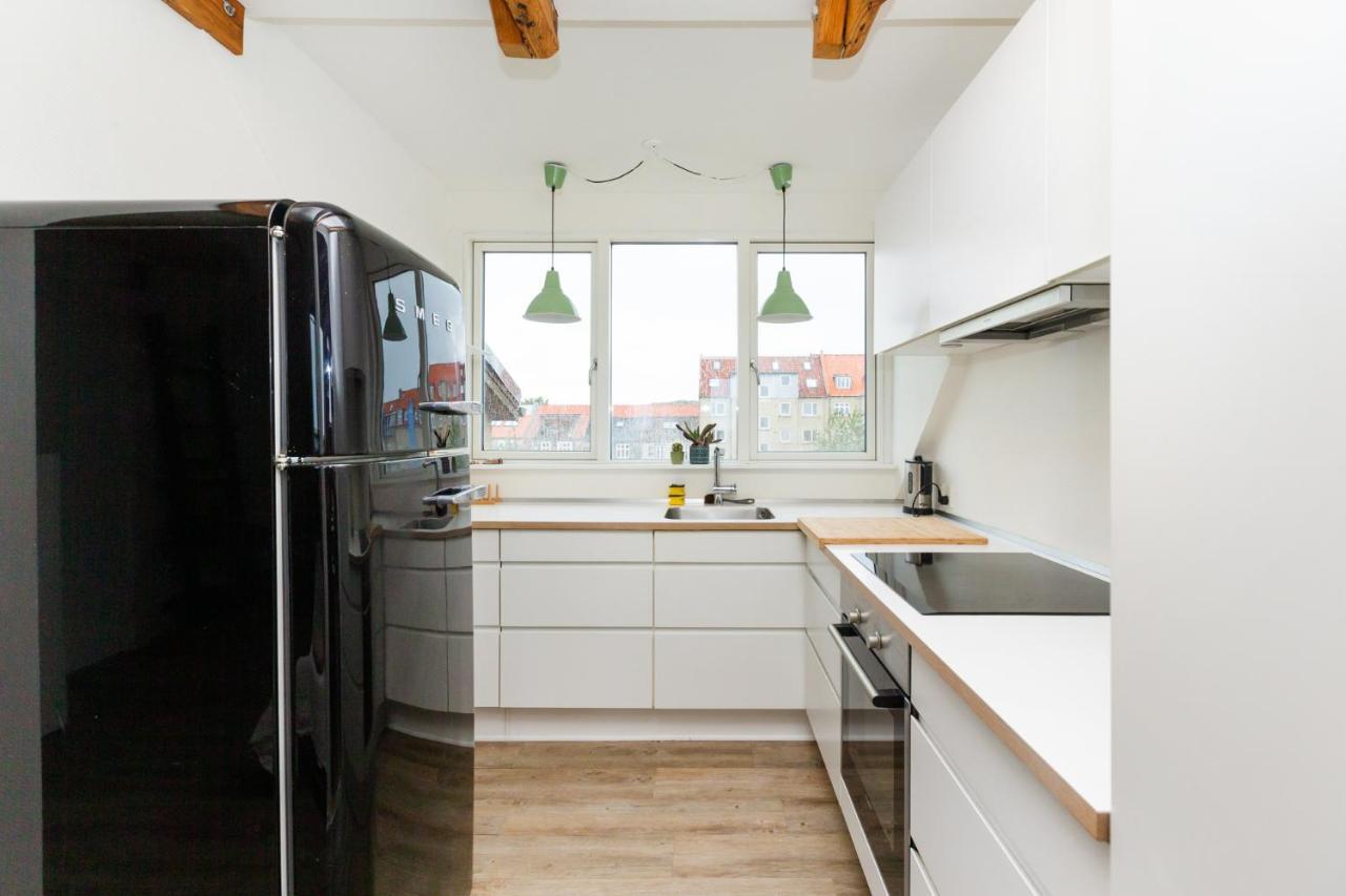 Come Stay In Penthouse With Room For 2-People Århus المظهر الخارجي الصورة
